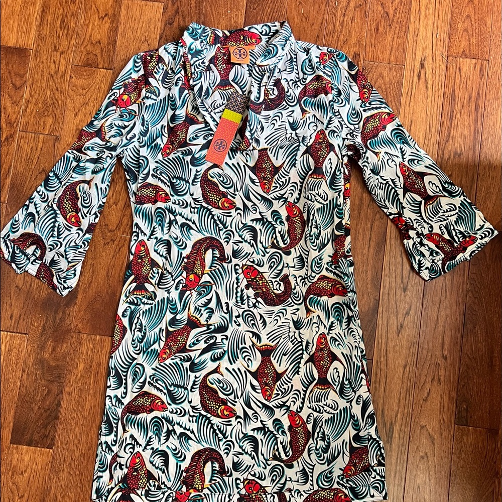 NWT. Tory Burch Stephanie (coverup) dress.  Coyfish design. Size 6